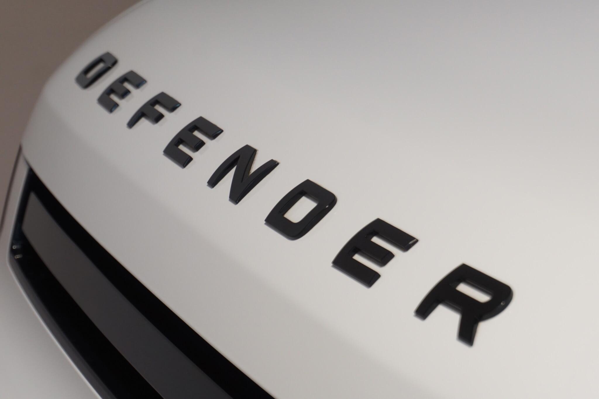 Land Rover Defender 110 2.0 P400e 15.4kWh X-Dynamic HSE SUV 5dr Petrol Plug-in Hybrid Auto 4WD Euro 6 (s/s) (404 ps)